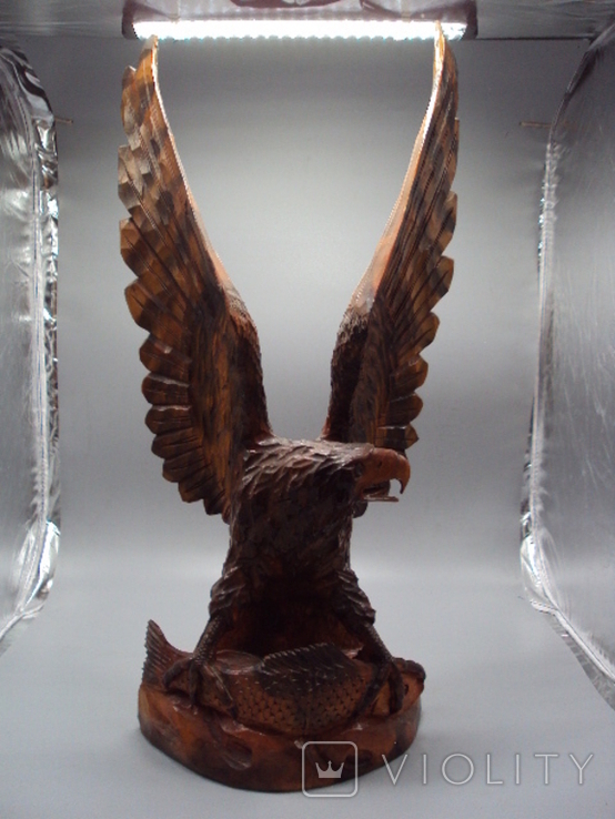 Фигура дерево статуэтка орел с рыбой высота 56,5 см