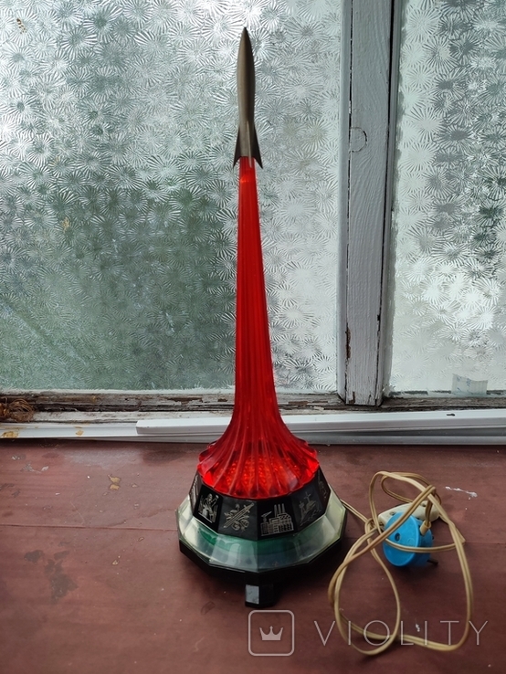Светильник-ночник "Ракета", красного цвета,СССР