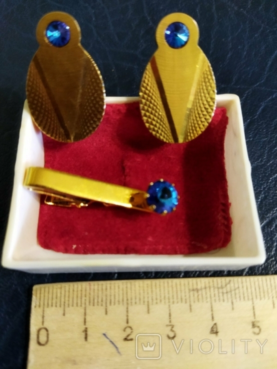 Cufflinks and tie clip with blue pebbles