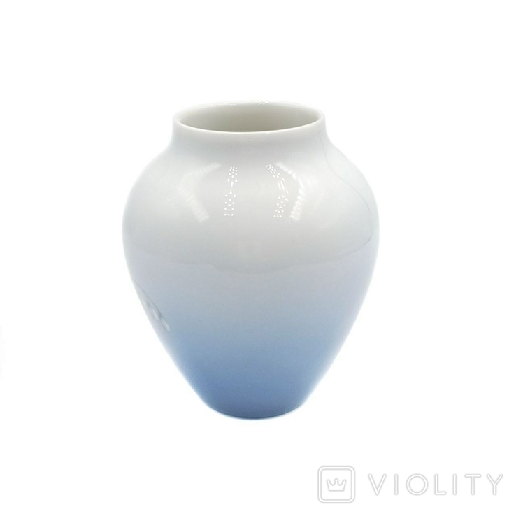 Porcelain vase. Denmark, Bing and Grondahl, 1952-1957, photo number 4