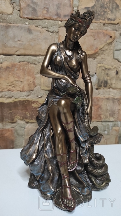 Статуэтка Veronese. Богиня здоровья Гигия. (Италия)