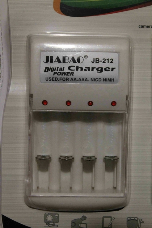 Универсальное зарядное устройство для батареек AAA AA Jiabao + 4 аккумулятора АА (1345), фото №3