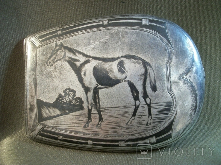 М722 Портсигар в форме подковы. Лошадь. Серебро, чернь, фото №3