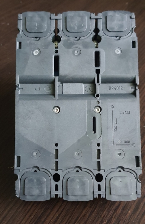 Автоматический выключатель Schneider LV429003, фото №3