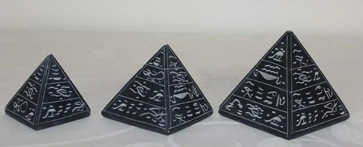 Три піраміди + скарабей (камінь), фото №3