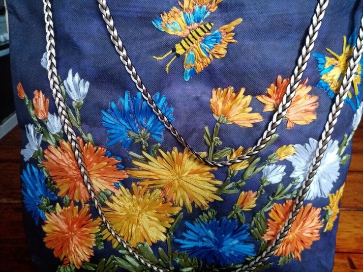 Шикарна сумка "жоржини і метелики", вишита стрічками, ручна робота, фото №2