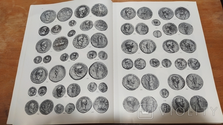 The auction catalogue is numismatic. Germany, 1979, photo number 5