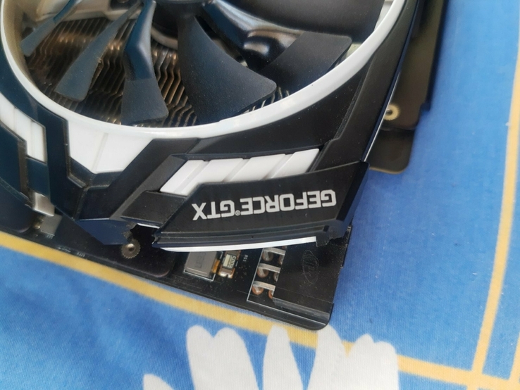 Видеокарта MSI GTX 1080 Ti ARMOR 11G OC в идеальном состоянии, photo number 3