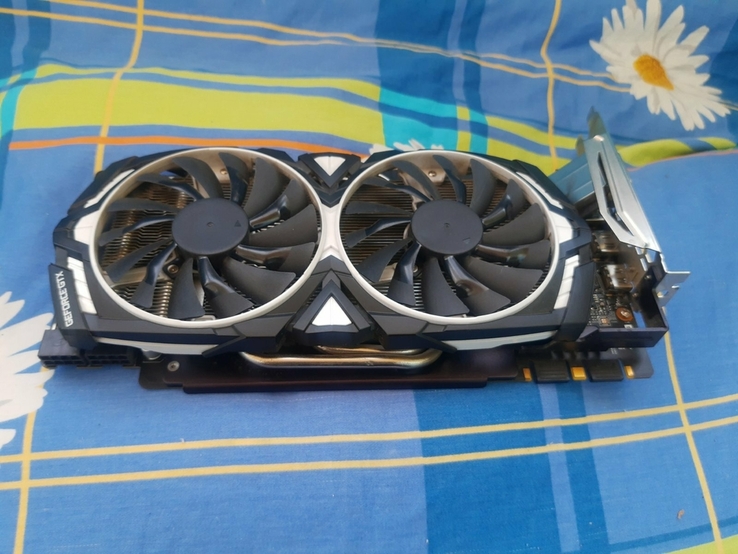 Видеокарта MSI GTX 1080 Ti ARMOR 11G OC в идеальном состоянии, photo number 4