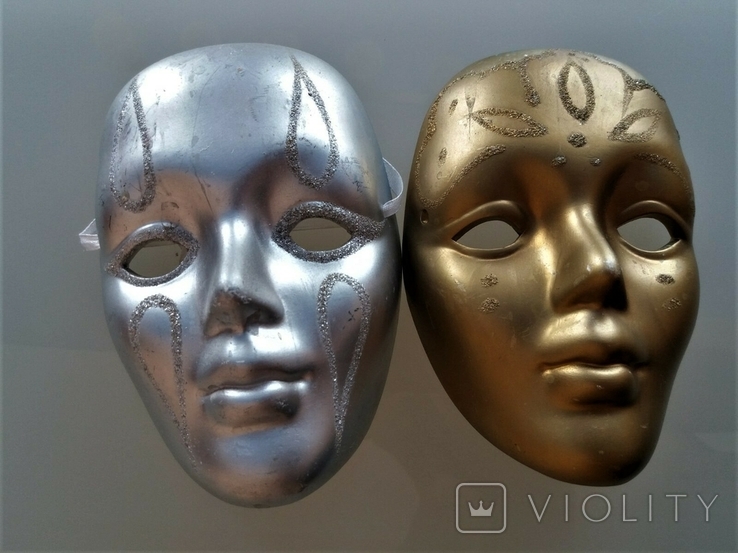 2 carnival masks "Yin-Yang". Ceramics. 15cm