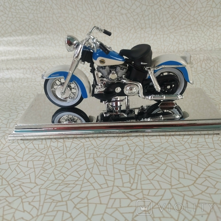 Масштабная модель мотоцикла Harley Davidson, фото №2