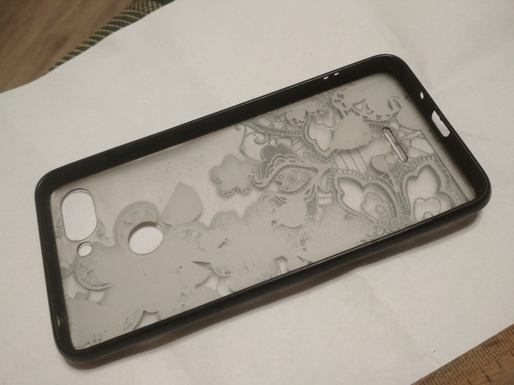 Чехол (бампер) на Xiaomi Redmi 6A, б/у, состояние хорошее, фото №3