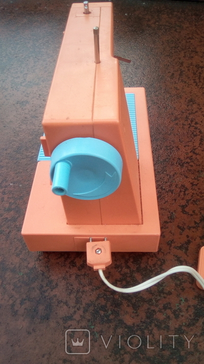 Детская игрушечная швейная машинка "леся", фото №5