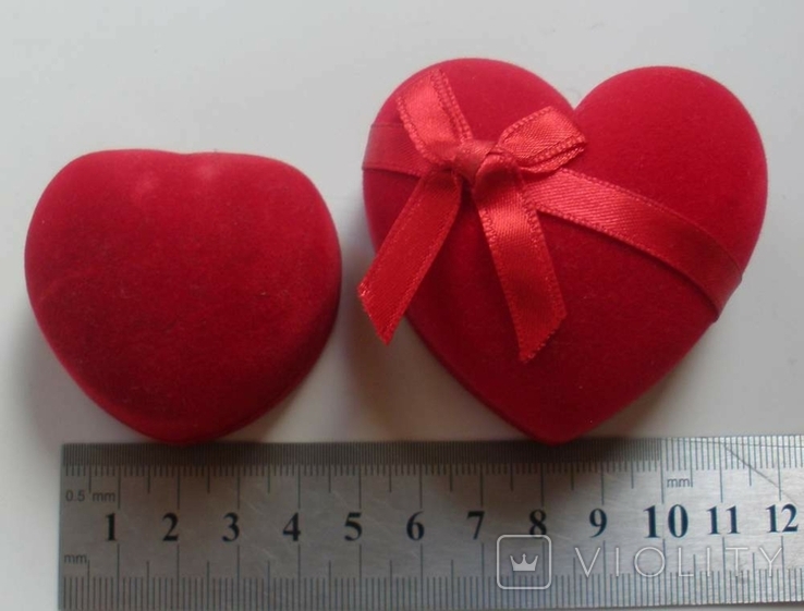 Два футлярчика у вигляді серця для каблучок, фото №4