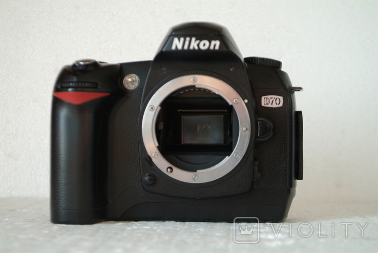 NIKON D-70