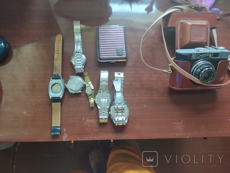 Часы разные фотоаппарат и портсегар, фото №7