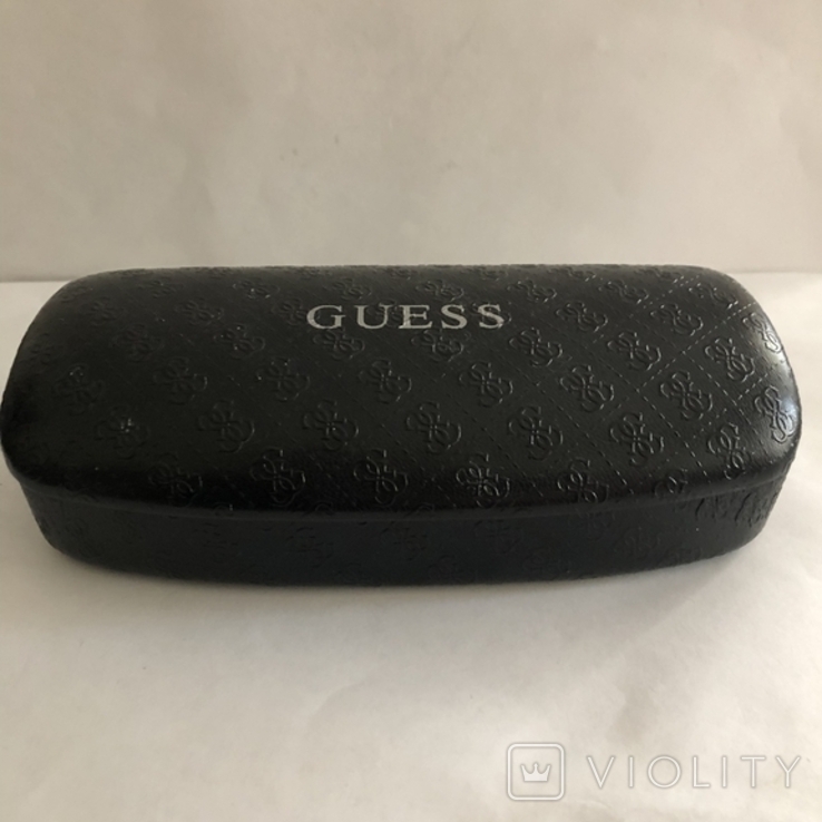 Футляр для очков Guess