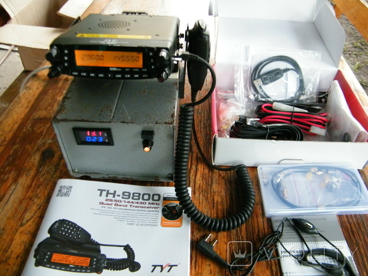 Радиостанция ТН-9800 29\50\144\430 MHz Quad Band Transceiver