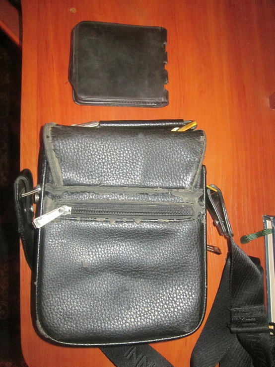  наплічна сумка(потертости,края облезли)+портмоне, фото №3