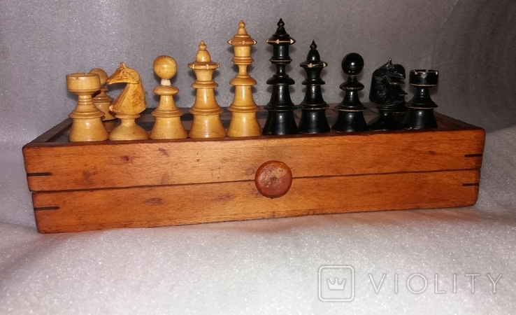 Old 1880-1900 Old Vienna chess Austrian coffee style. ., photo number 3