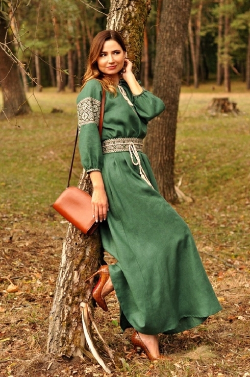 Неймовірно жіночна довга сукня зеленого відтінку, фото №6