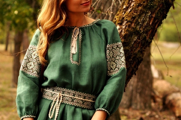 Неймовірно жіночна довга сукня зеленого відтінку, numer zdjęcia 7