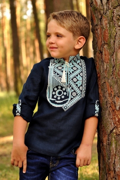Ексклюзивна дитяча вишиванка для хлопчика з орнаментом "Бандура", фото №2