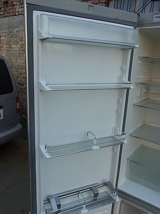 Холодильник LIEBHERR Premium No Frost 197x60 см №-1 з Німеччини, numer zdjęcia 7