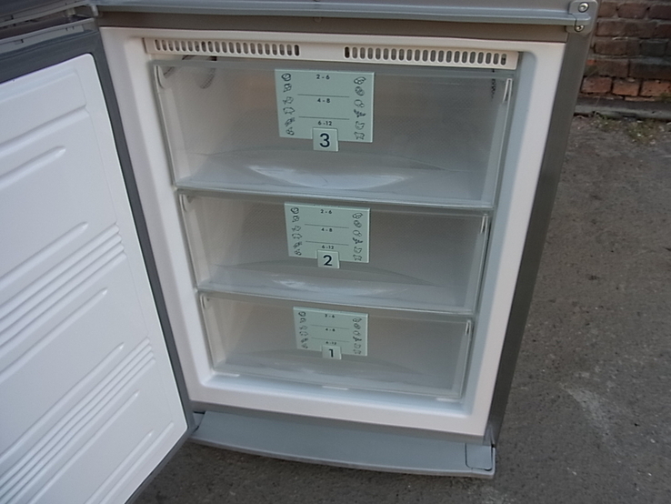 Холодильник LIEBHERR Premium No Frost 197x60 см №-1 з Німеччини, numer zdjęcia 10