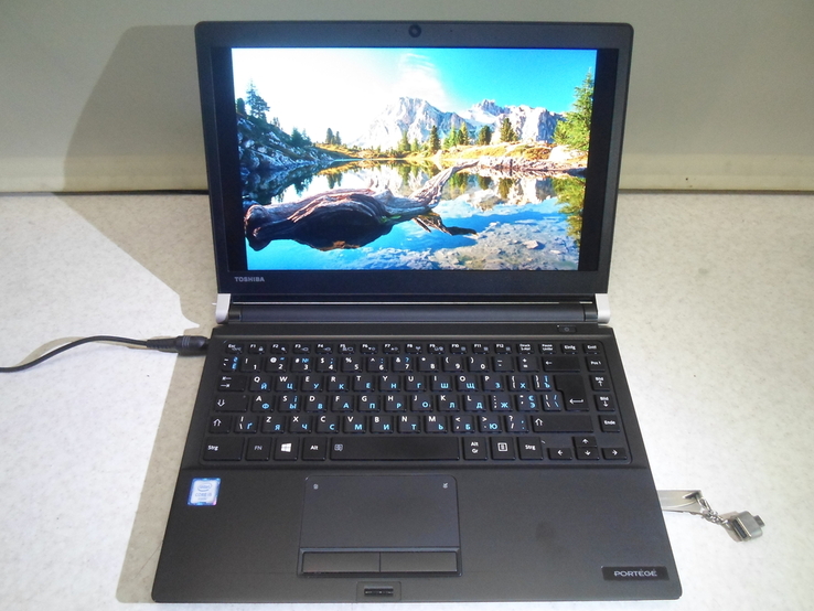 Ноутбук/ултрабук бизнес-класса TOSHIBA PORTEGE A30-C, i5, SSD M2, Full HD, фото №2