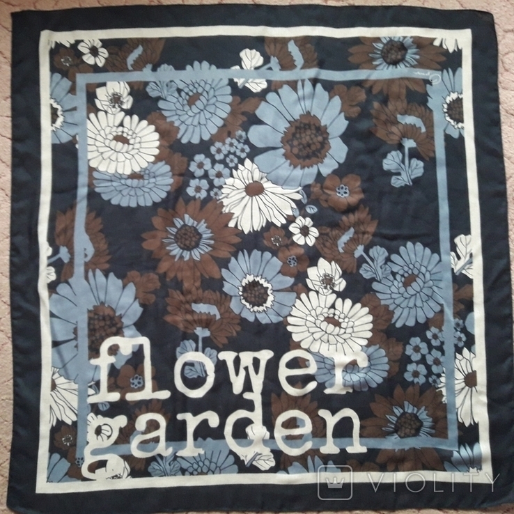 Большой утепленный платок Цветочный сад с подписью, 111/108 см, photo number 6