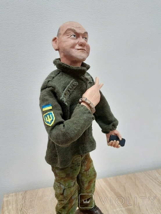 Sculptural portrait of the Commander-in-Chief of the Armed Forces of Ukraine Valeriy Zaluzhnyi., photo number 7
