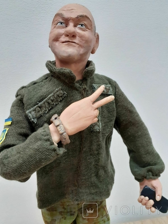 Sculptural portrait of the Commander-in-Chief of the Armed Forces of Ukraine Valeriy Zaluzhnyi., photo number 8