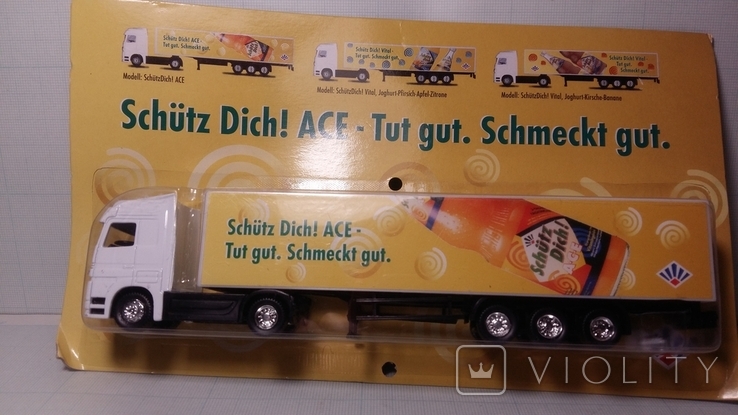Модель грузовика Mercedes с контейнером. Реклама сока Schutz. ГЕРМАНИЯ 1999г, фото №3