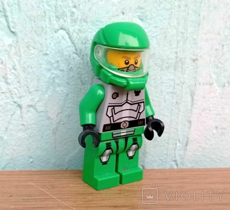 Lego Minifigure Chuck Stonebreaker, photo number 4