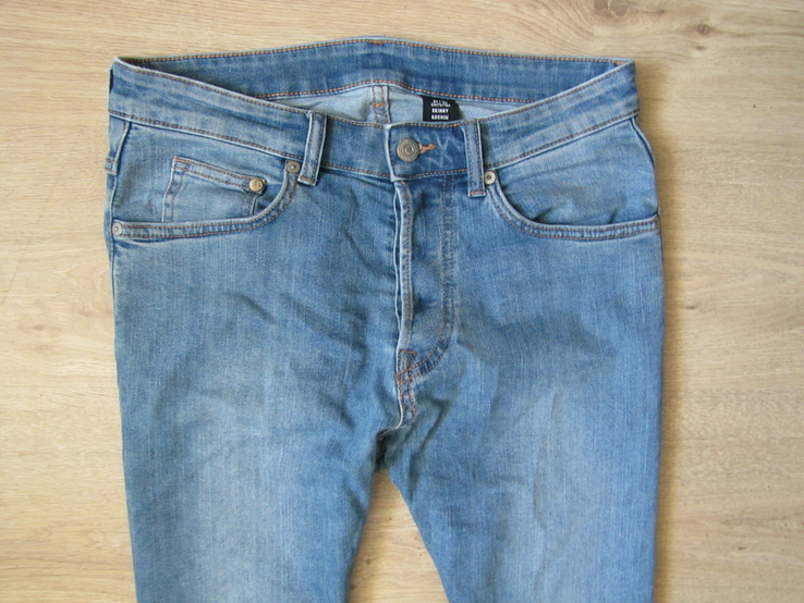 Модные мужские зауженные джинсы HgM оригинал в хорошем состоянии, фото №4