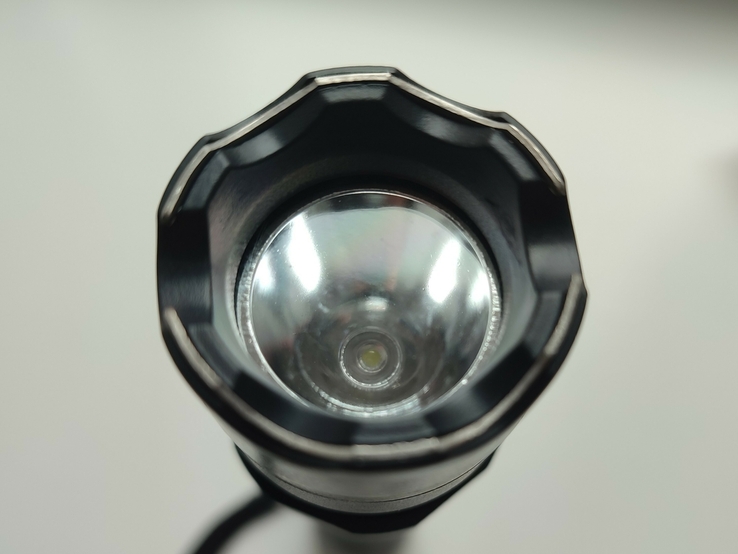 Ручной фонарь BL 1102 с отпугивателем, фото №5