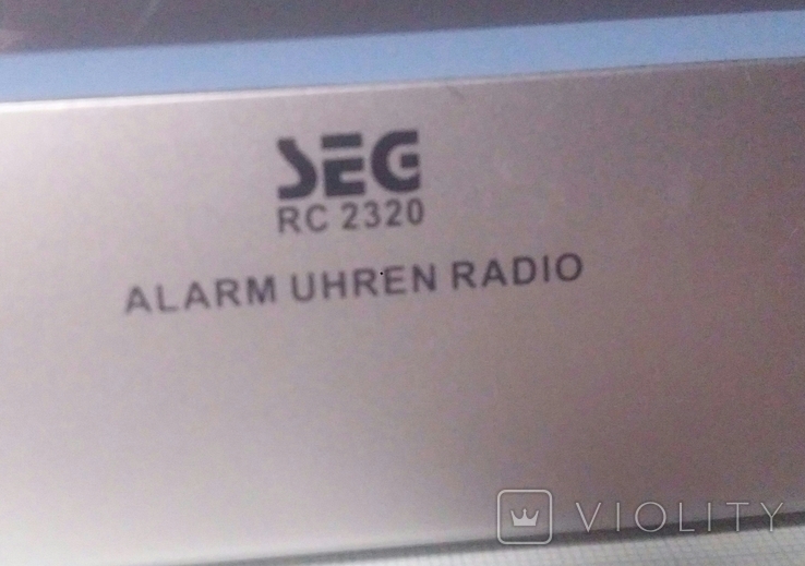 Винтажный Радиоприемник с Часами SEG RC 2320 Германия, фото №3