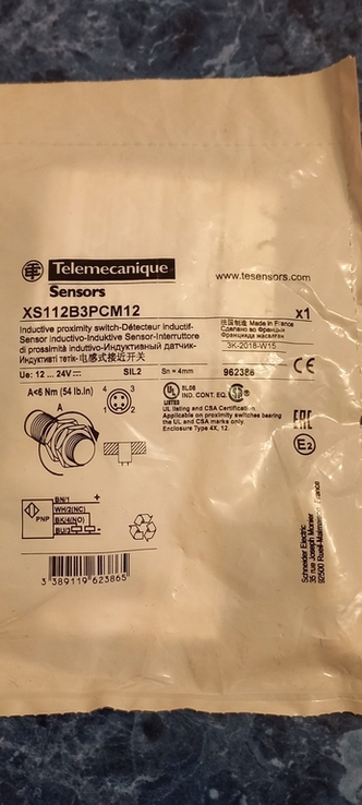 Индуктивный датчик SX112B3PSM12(Telemecanique) в комплекте с штекером!!!, фото №2