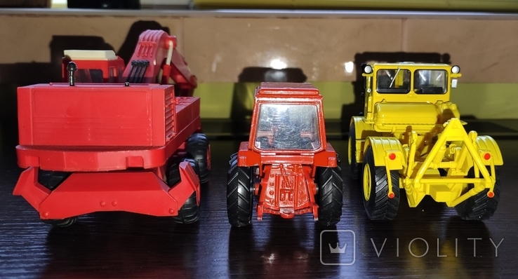 Масштабні моделі тракторів 1:43, фото №7