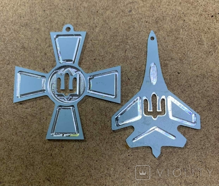 Original souvenirs made from the wing of a downed Russian SU-30 fighter, photo number 10