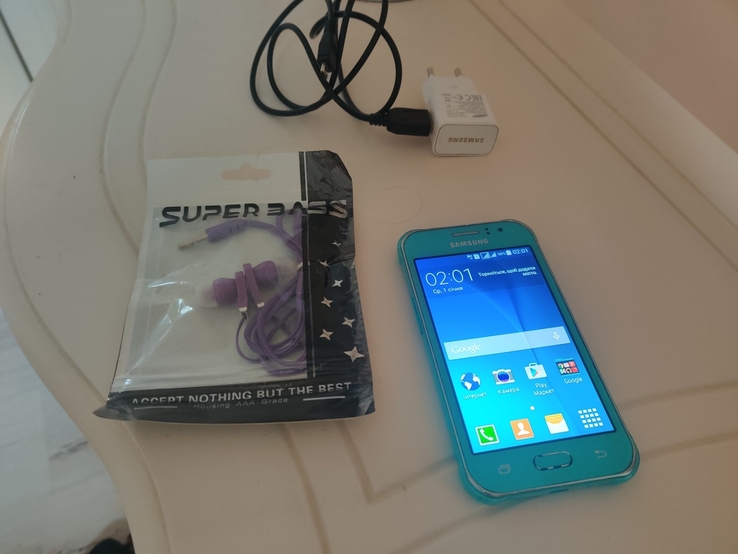 Смартфон Samsung Galaxy J1 Ace J110H, фото №2