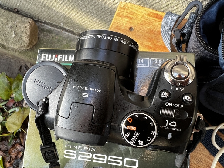 Профессиональный фотоаппарат Fujifilm FinePix S2950 + аккумуляторы с зарядкой + сумочка, фото №10