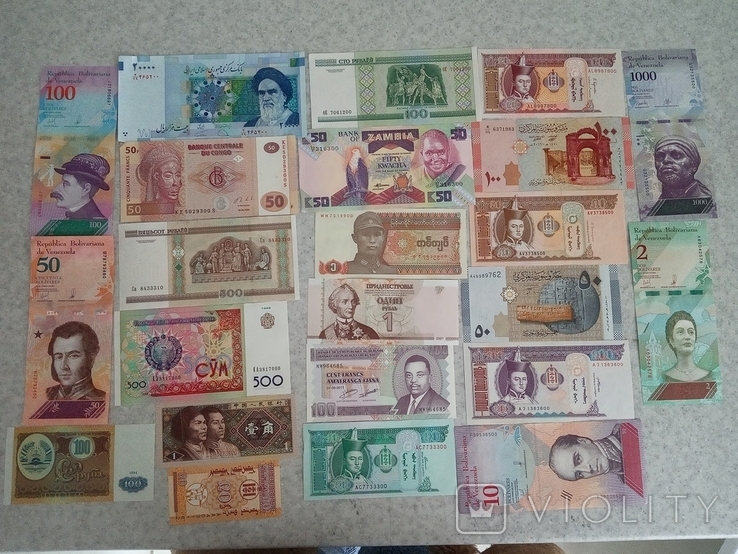 #7 — World – A set of 100 UNC world banknotes are all different, photo number 2