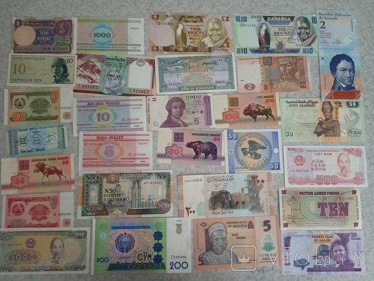 #7 — World – A set of 100 UNC world banknotes are all different, photo number 3