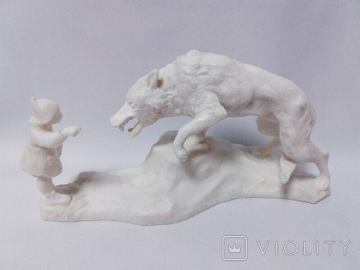 Figurine of the USSR polymer, plastic 25 cm wolf and red riding hood fairy tale, photo number 5