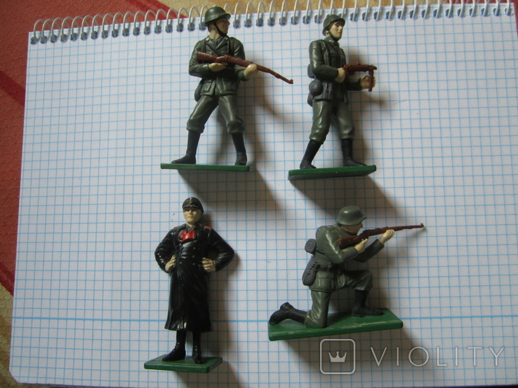 Soldiers 4 pieces, photo number 9