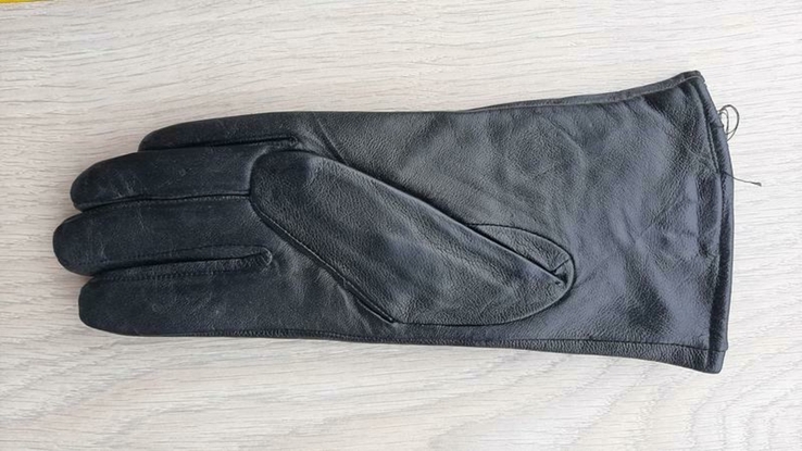 Женские кожаные демисезонные перчатки (черные, с байковой подкладкой), фото №4