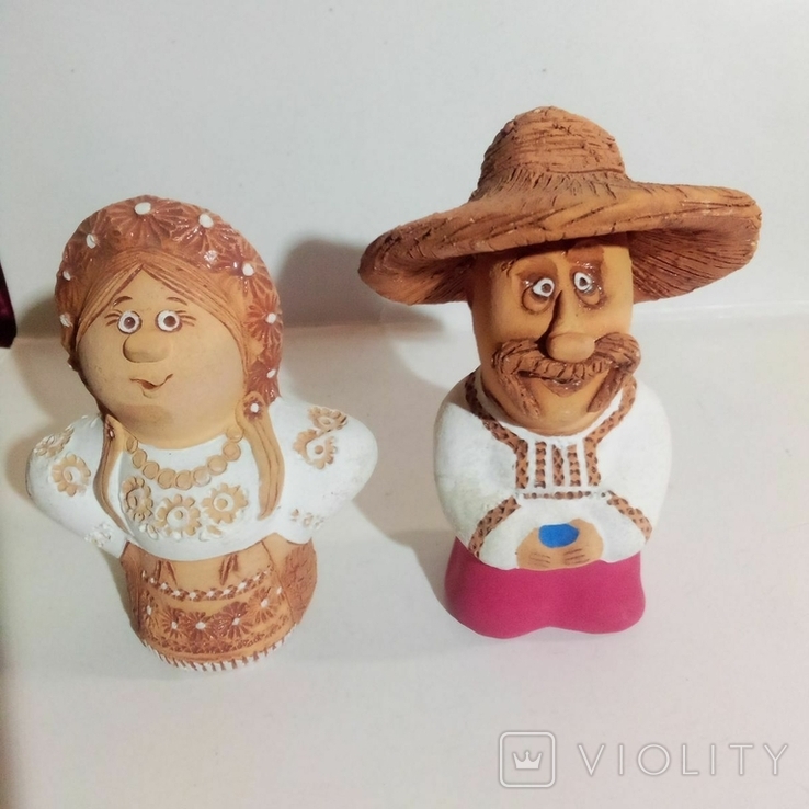 Statuettes in the Ukrainian style made of handmade red clay., photo number 2