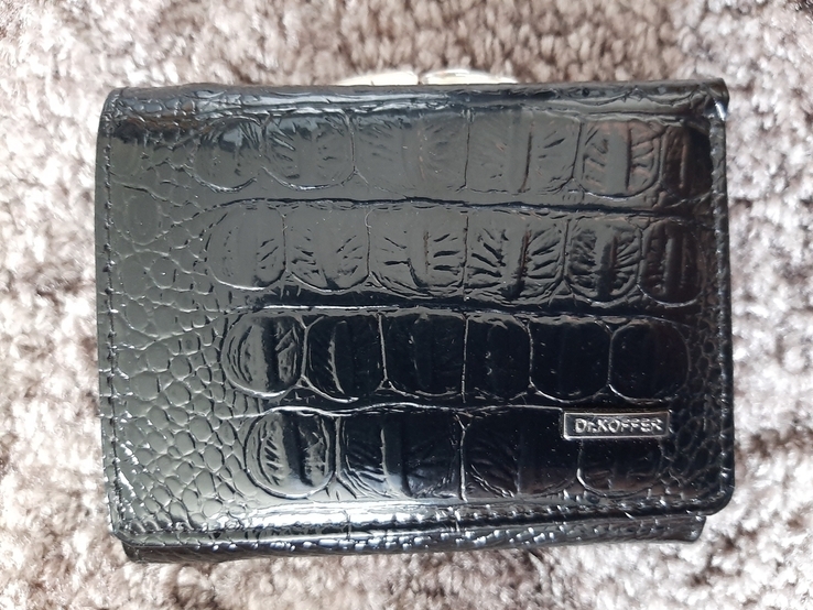 Кожаный черный женский кошелек dr.koffer (лакированный), photo number 2